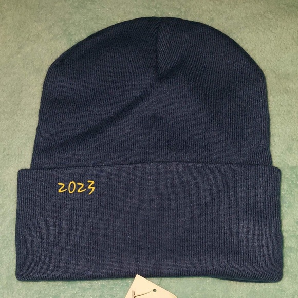Abercrombie and Fitch Logo Beanie NWT - Picture 5 of 6